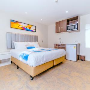 Deluxe King Room - Disability Access