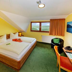 Double Room with Lake View