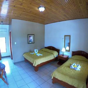 Triple Room with Private Bathroom