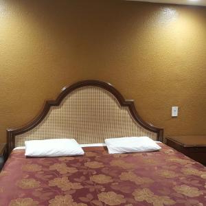 Queen Room - Disability Access