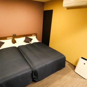 Twin Room - Non-Smoking