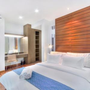 2-Bedrooms Corner Suite