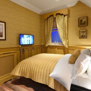 Family Double Room
