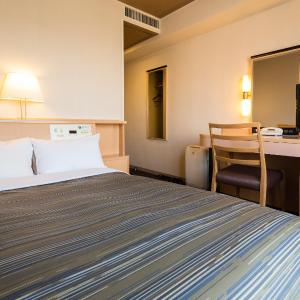 Double Room with Small Double Bed - Non-Smoking - No Daily Cleaning