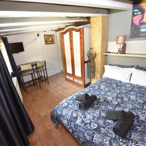 Two-Bedroom Apartment (4 Adults)