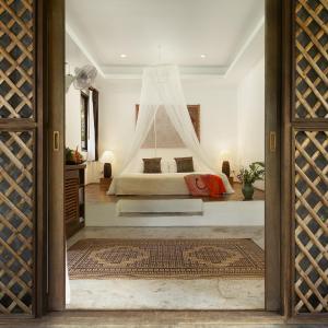 Jungle Bungalow 