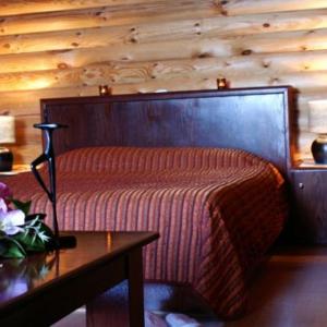 Bungalow (2 Adults)
