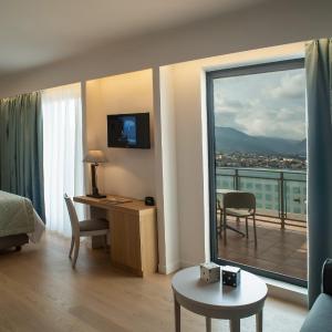 Roof Top Suite with Sea View