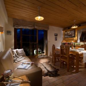 One-Bedroom Apartment with Terrace