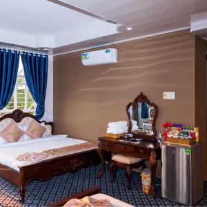 Triple Room with View