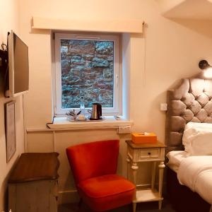 Single Room with Private External Bathroom