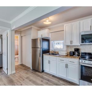 One-Bedroom Suite #12