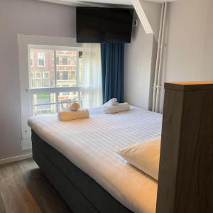 Double Room with Private External Bathroom