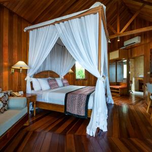 Deluxe Double Cottage with Sea View and Terrace