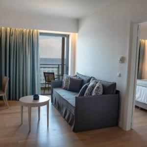 Executive Suite with Port View