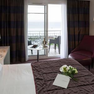 Double Room Garden side with Spa Access 