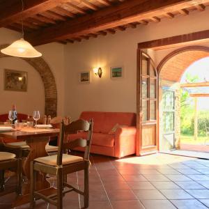 Two-Bedroom Apartment - Acacie