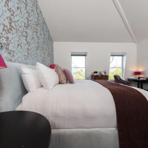 Junior Suite with Spa Bath