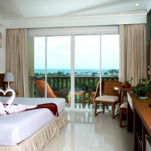 Deluxe Double or Twin Room with Sea View
