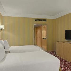 Guest Room with Two Twin Beds