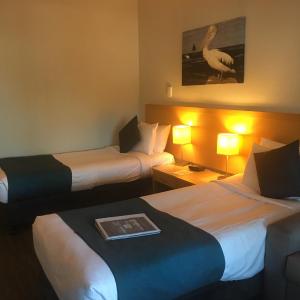 Studio with Twin Beds and Patio - Ground Floor