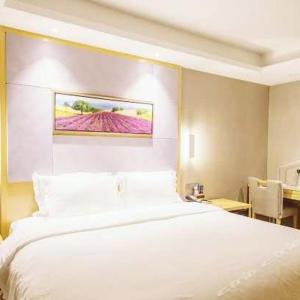 Boutique Queen Room