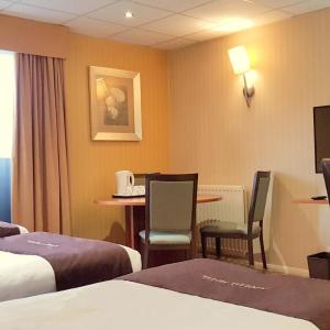 Suite (5 Beds)