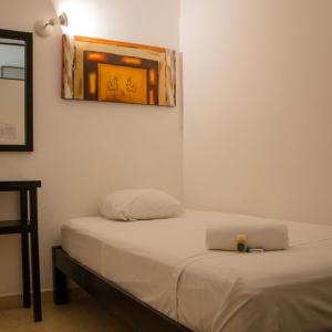 Single Room with Shared Bathroom