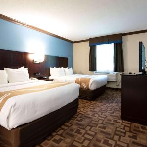 Queen Suite with Two Queen Beds - Non-Smoking