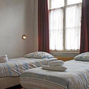 Quadruple Room with Shared Bathroom