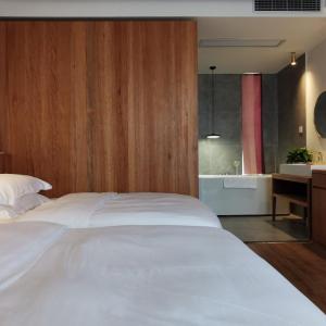 Twin Room with Mountain View