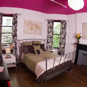 Standard King Room with Private Bathroom