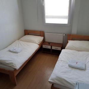 Room 3 :Twin Room
