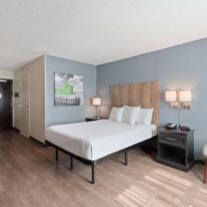 Queen studio with 1 Queen Bed - Disability Access/Non-Smoking