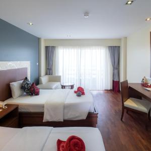 Deluxe Double or Twin Room with Sea View