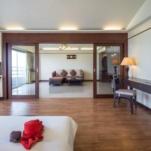 Junior Suite with Ocean View