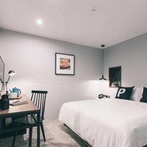 Standard Double Room (Ventilation Window)