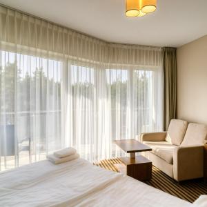 Deluxe Double Room with Balcony and View