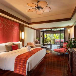 Deluxe River View Terrace Room (King Bed)