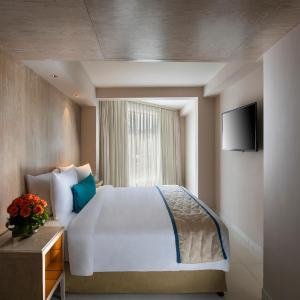 Executive suite with 4 Pints of Beer and 25% discount on FNB & Laundry,Enjoy Happy Hours with 1+1 offer on Alcoholic Beverages, Soft Beverages,  Early Check-In upto 2 hours