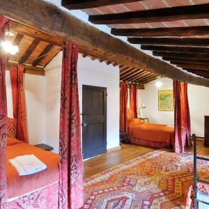 Triple Room with Private External Bathroom