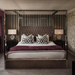 Suite Family Room