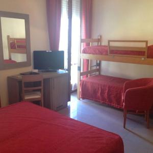 Family Room (2 Adults + 2 Children) - Annex
