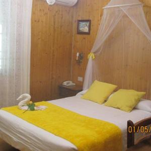 Twin Room with Parking Included