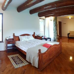 King Room with Mountain View