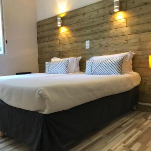Comfort Twin Room - with Air Conditioning