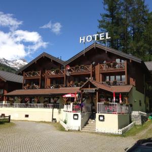 hotelImage