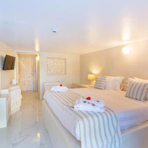 Junior Suite with Balcony