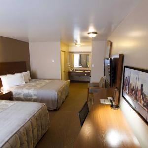 Superior Queen Room with Two Queen Beds