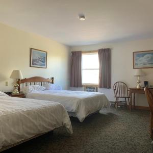 Queen Room with Two Queen Beds
